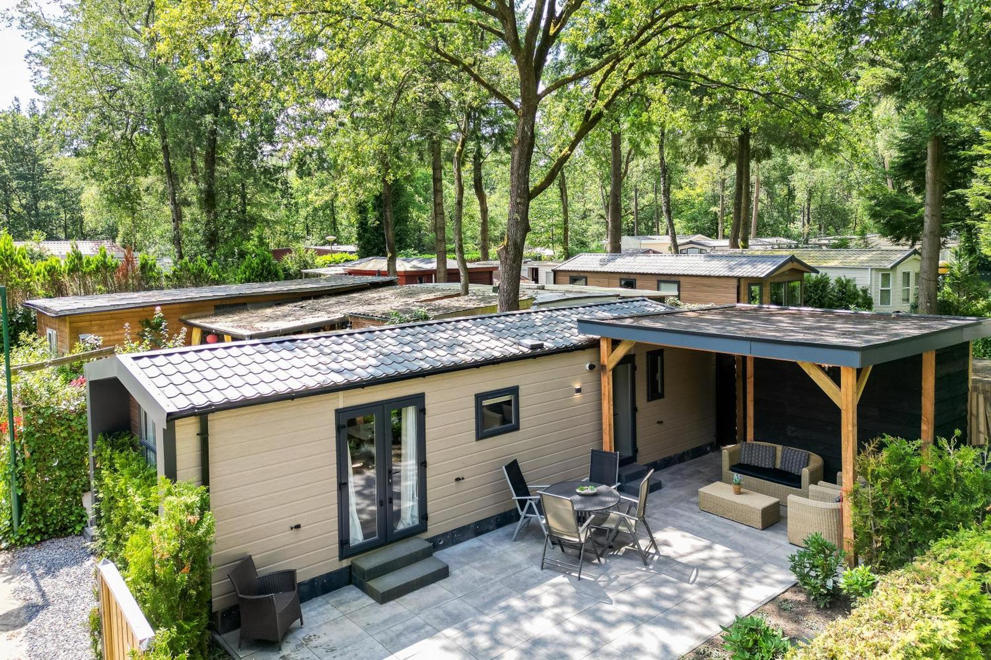 Veluwe Hoenderloo Luxury Chalet With Private Sauna And Hot Tub - Swimming Pool Tennis Court Supermarket Bowling Alley Theatre And Entertainment For Children Екстериор снимка
